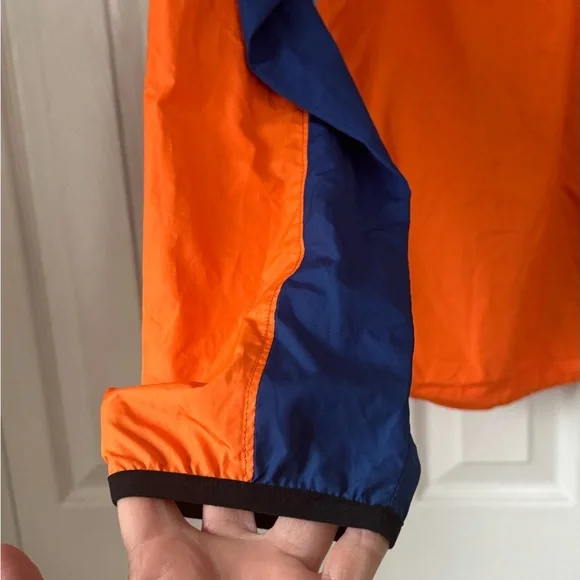 Asics NYC Marathon Jacket - Picture 6 of 8